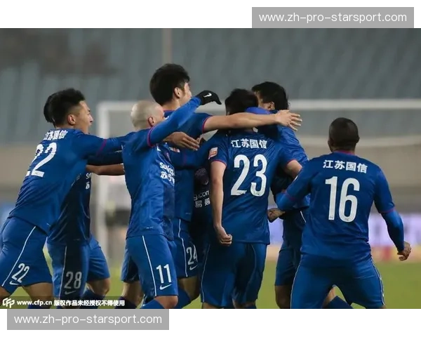 红蓝争霸的黄金时代：当广州恒大遇见江苏舜天，那是中超最热血的青春